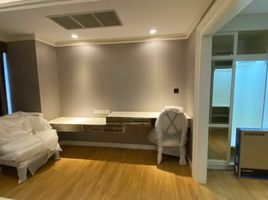 1 Schlafzimmer Wohnung zu vermieten im Nusa State Tower Condominium, Si Lom