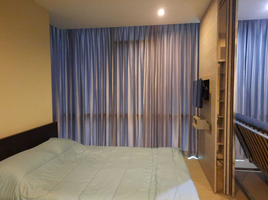 1 Schlafzimmer Appartement zu vermieten im The Room Sukhumvit 21, Khlong Toei Nuea