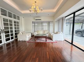 5 Bedroom House for rent in Suan Plern Market, Khlong Tan, Khlong Toei