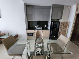 2 Schlafzimmer Appartement zu vermieten im Noble Ploenchit, Lumphini