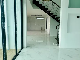 3 Bedroom Villa for sale in Sakhu, Phuket, Sakhu