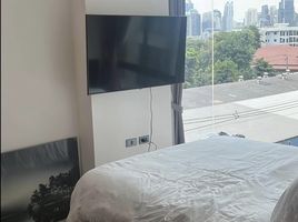 1 Schlafzimmer Wohnung zu vermieten im 168 Sukhumvit 36, Phra Khanong, Khlong Toei