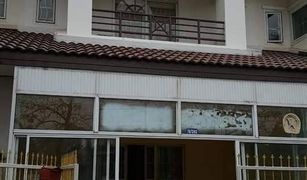 Lahan, Nonthaburi Suetrong Bangyai တွင် 3 အိပ်ခန်းများ တိုက်တန်း ရောင်းရန်အတွက်
