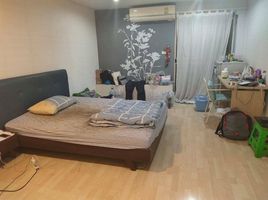 Studio Wohnung zu vermieten im Regent Home 5 Ratchada 19, Arun Ammarin, Bangkok Noi