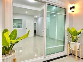 3 Bedroom Townhouse for sale at Baan Bua Thong , Bang Rak Phatthana, Bang Bua Thong