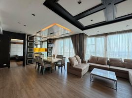 3 Bedroom Condo for rent at Fullerton Sukhumvit, Phra Khanong