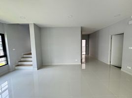 4 Bedroom House for sale at Centro Bangna, Bang Kaeo, Bang Phli, Samut Prakan