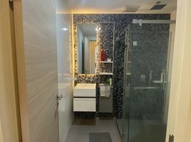 2 Bedroom Condo for sale at The Room Sathorn-TanonPun, Si Lom