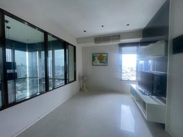 2 Schlafzimmer Wohnung zu verkaufen im The Emporio Place, Khlong Tan, Khlong Toei