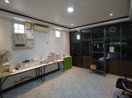 ขายทาวน์เฮ้าส์ 5 ห้องนอน ในโครงการ ประชานิเวศน์ 3, ท่าทราย, เมืองนนทบุรี