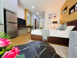 Studio Wohnung zu verkaufen im The Green Places Condominium, Ratsada, Phuket Town, Phuket