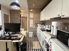 2 Bedroom Apartment for sale at Manor Sanambinnam, Bang Kraso, Mueang Nonthaburi