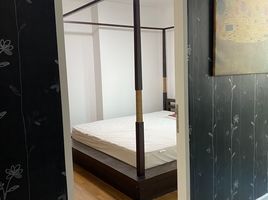 1 Schlafzimmer Appartement zu vermieten im The Clover, Khlong Tan Nuea