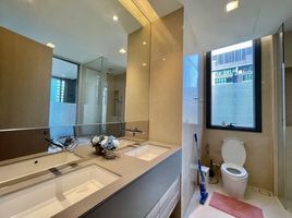 2 Bedroom Condo for rent at The Esse Asoke, Khlong Toei Nuea