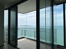 2 Bedroom Condo for sale at Arom Wongamat, Na Kluea, Pattaya, Chon Buri