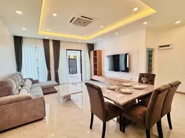 4 Schlafzimmer Villa zu verkaufen im Eakmongkol Chaiyapruek 2, Nong Prue, Pattaya