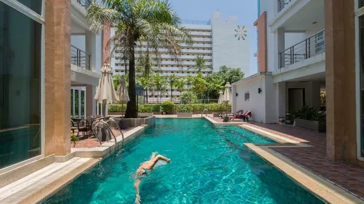 图片 3 of the Communal Pool at The Haven Lagoon