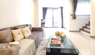 2 Bedrooms Townhouse for sale in Nong Prue, Pattaya Chokchai Village 9