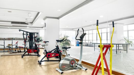 Fotos 1 of the Fitnessstudio at Markland Condominium