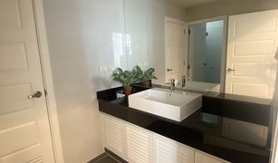 3 Bedrooms Condo for sale in Chong Nonsi, Bangkok Baan Yen Akard