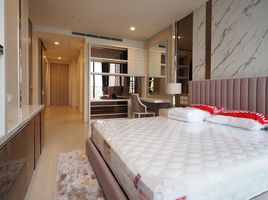 2 Schlafzimmer Appartement zu vermieten im Noble Ploenchit, Lumphini