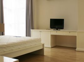 1 Schlafzimmer Appartement zu vermieten im Baan Somthavil, Lumphini, Pathum Wan