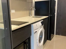 1 Schlafzimmer Wohnung zu vermieten im XT Huaikhwang, Din Daeng, Din Daeng