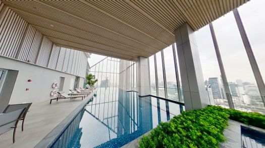 3D Walkthrough of the Communal Pool at Hyde Sukhumvit 11