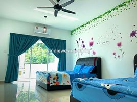5 Bedroom Townhouse for sale at Batu Maung, Bayan Lepas, Barat Daya Southwest Penang