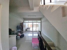 6 Schlafzimmer Reihenhaus zu verkaufen in Lat Krabang, Bangkok, Lat Krabang, Bangkok