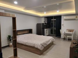 1 Schlafzimmer Wohnung zu verkaufen im ITF Silom Palace, Suriyawong, Bang Rak, Bangkok