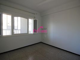 4 Schlafzimmer Wohnung zu vermieten im Location Appartement 150 m²,Quartier Wilaya -Tanger Ref: LA498, Na Charf, Tanger Assilah, Tanger Tetouan, Marokko