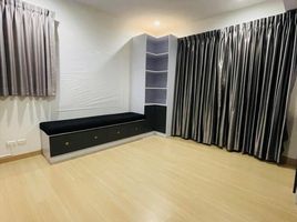 3 Schlafzimmer Wohnung zu vermieten im Supalai Lite Ratchada Narathiwas, Chong Nonsi