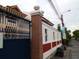 5 Schlafzimmer Villa zu verkaufen im Baan Pincharoen 1, Si Kan, Don Mueang