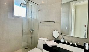 2 Bedrooms Condo for sale in Khlong Toei Nuea, Bangkok Royce Private Residences