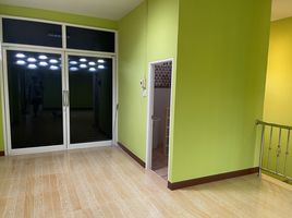 3 Schlafzimmer Reihenhaus zu verkaufen in Mueang Kalasin, Kalasin, Kalasin, Mueang Kalasin, Kalasin