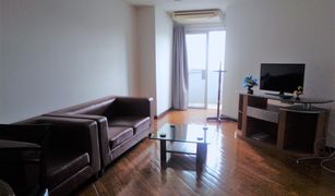 2 Bedrooms Condo for sale in Makkasan, Bangkok Witthayu Complex