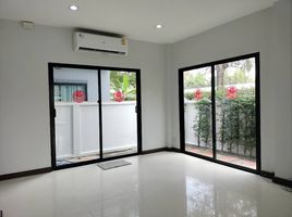 4 Bedroom Townhouse for sale at Baan Chayada @ Work, Bang Kaeo