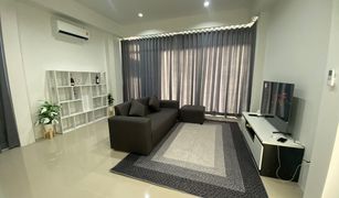 2 Bedrooms House for sale in Makham Khu, Rayong The Village 2