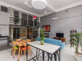 2 Schlafzimmer Appartement zu vermieten im Large 2 BR renovated townhouse Riverside, Phsar Kandal Ti Pir