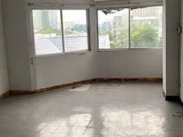  Магазин for sale in Паттайя Чонбури, Nong Prue