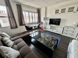Студия Кондо в аренду в Hua Hin Sport Villa Condo, Нонг Кае