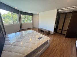 3 Schlafzimmer Haus zu vermieten im Baan Thepkamol, Bang Kapi, Huai Khwang