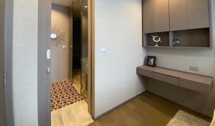 2 Bedrooms Condo for sale in Si Lom, Bangkok The Diplomat Sathorn