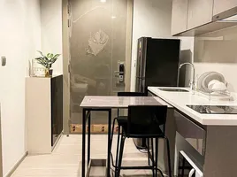 Studio Wohnung zu vermieten im Life Asoke, Bang Kapi