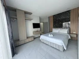 4 Schlafzimmer Villa zu vermieten im Suksabai Villa, Nong Prue