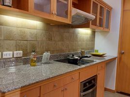 2 спален Кондо в аренду в Esmeralda Apartments, Thung Mahamek