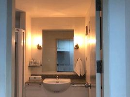 Studio Condo for rent at Baan Siri Sathorn, Thung Mahamek