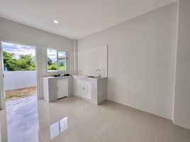 2 Bedroom Townhouse for sale in Phuket, Ratsada, Phuket Town, Phuket