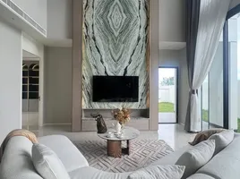 ขายบ้านเดี่ยว 4 ห้องนอน ในโครงการ ชีฟเทน, หนองปลาไหล